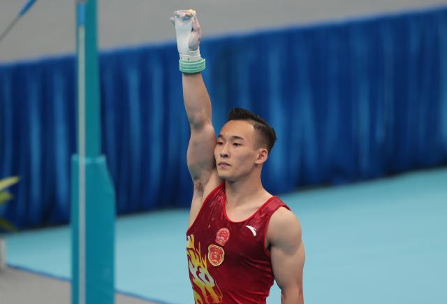 kaiyun安全登录-肖若腾险胜张博恒摘全能金牌 男队00后新秀亮眼